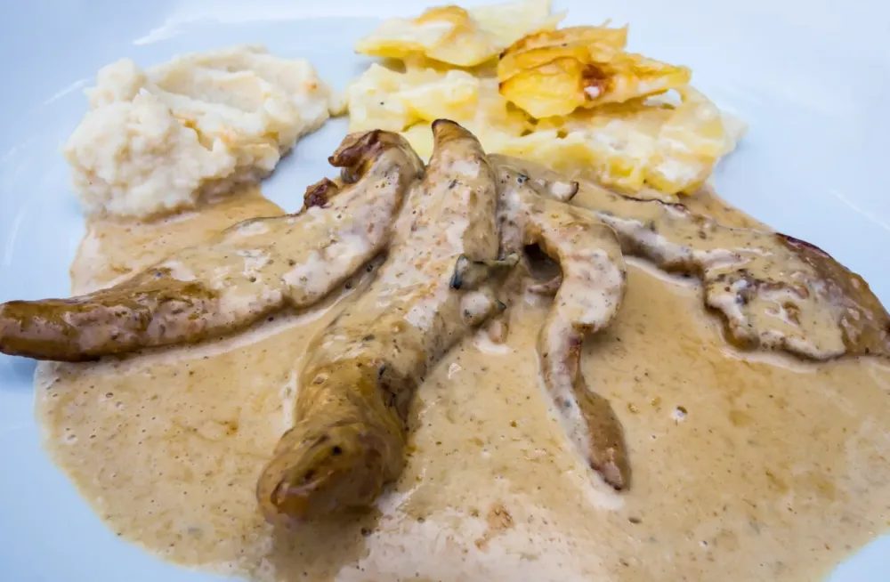 Aiguillettes de canard sauce poivre vert (4 personnes)